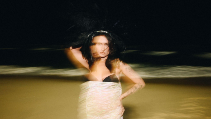 Gabi Melim fala sobre seu novo álbum e turnê: ‘No final do dia, buscamos alguma coisa para poder escapar’