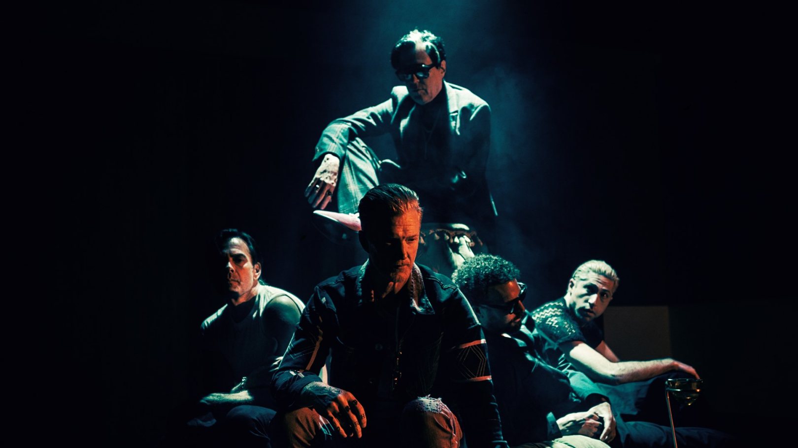 Queens of the Stone Age fala sobre novo álbum, Lolla e saúde de Josh Homme