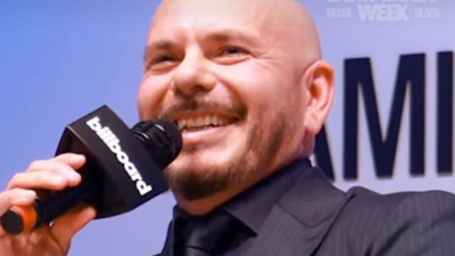 Pitbull anuncia que virá ao Brasil para show em fevereiro de 2027